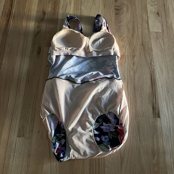 Blair Swimwear Swim Suit 1 Piece Blue Floral Boy Shorts Size 10 VTG  EUC - Picture 8 of 8